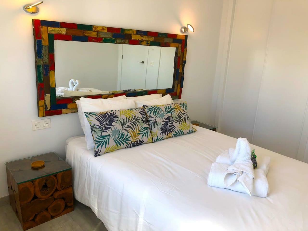 Sea Breeze With Shared Pool And Near The Beach Apartment Costa Teguise Bagian luar foto